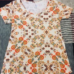 Lularoe Classic Tee